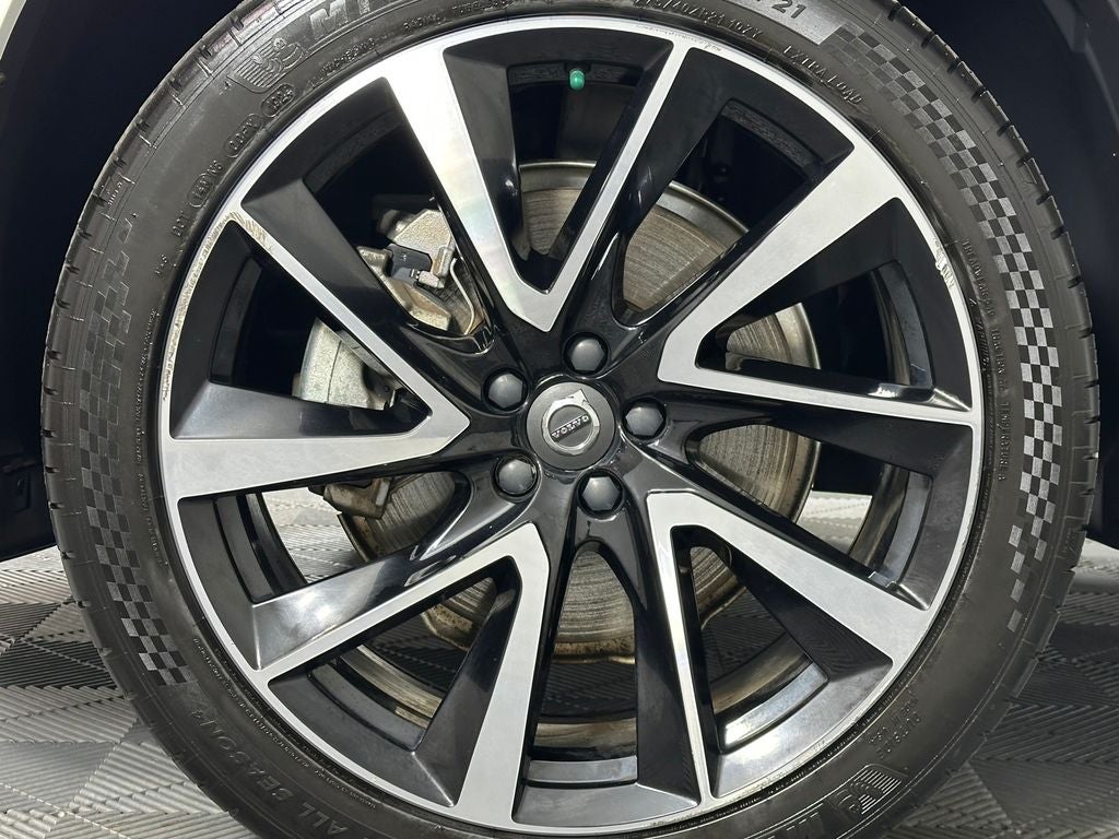 2018 Volvo XC90 T6 Momentum