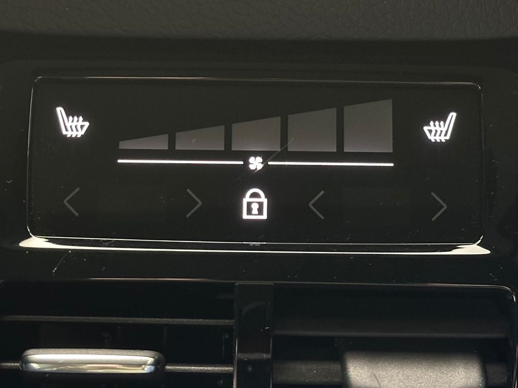 2018 Volvo XC90 T6 Momentum