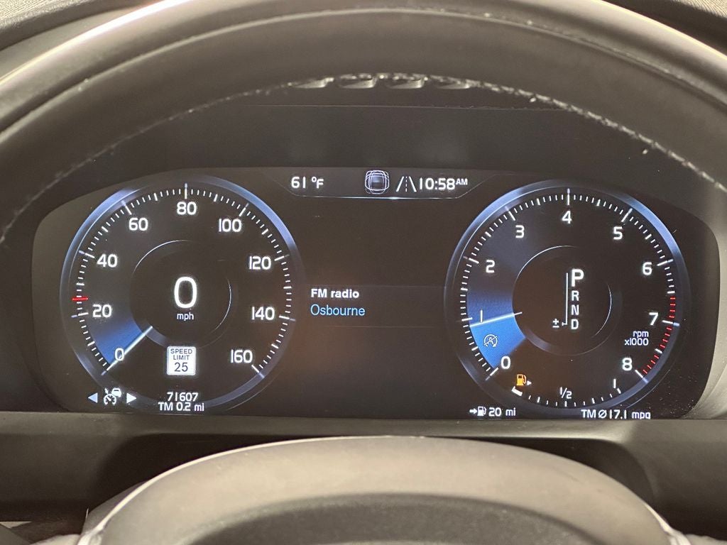 2018 Volvo XC90 T6 Momentum