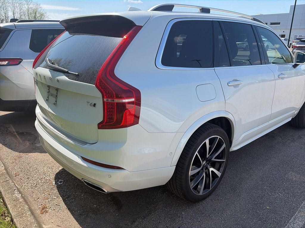 2018 Volvo XC90 T6 Momentum