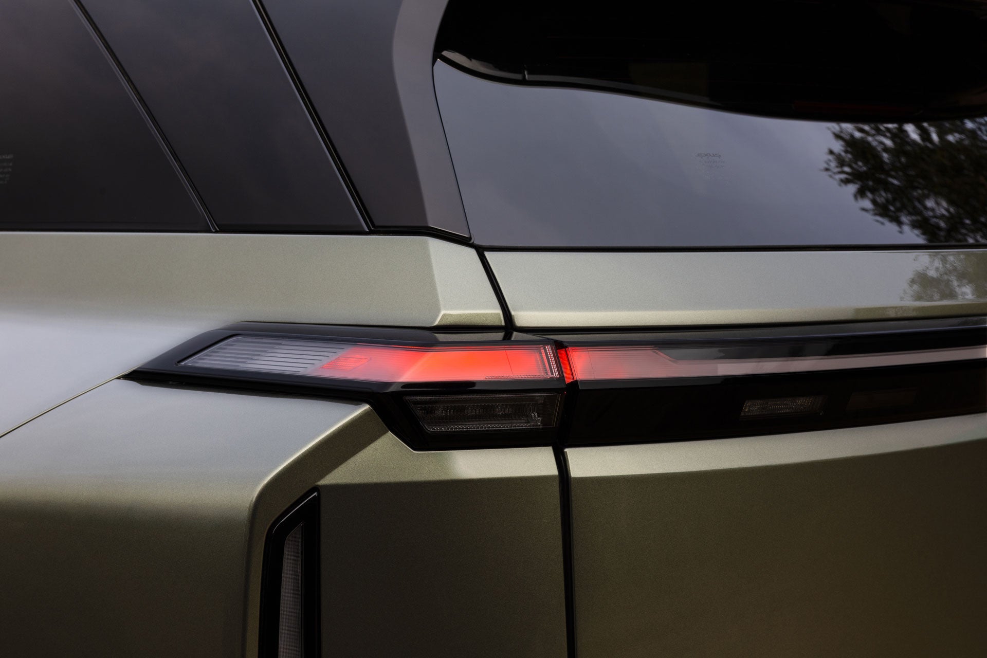 2027 Lexus TZ taillight detail